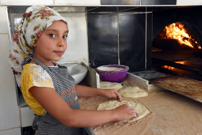 Kadın fırın ustaları erkeklere taş çıkarıyor
